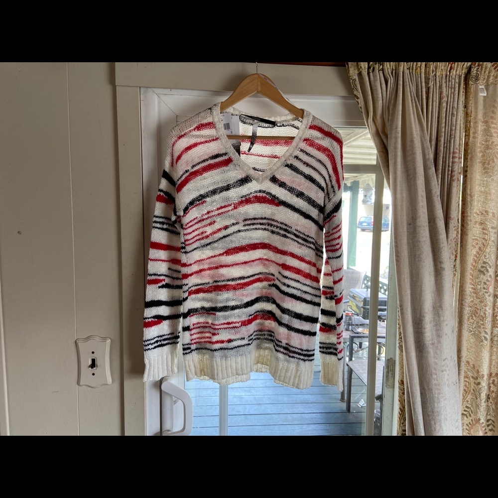 Kensie sweater NWT